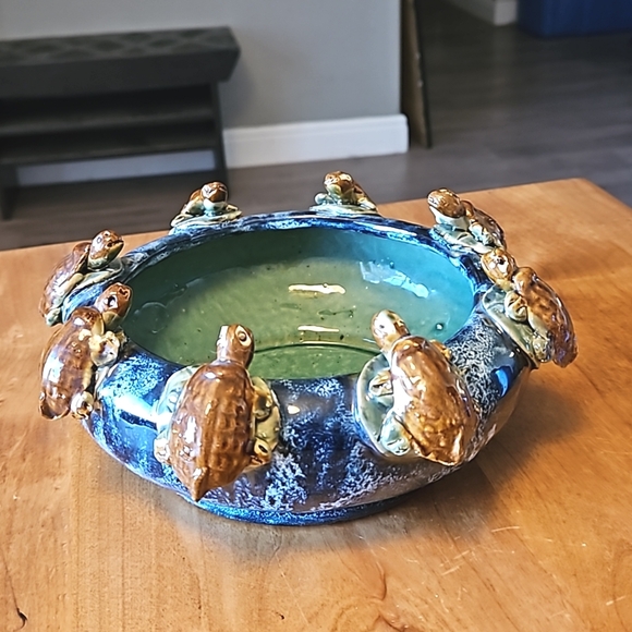 Majolica Style Pottery Turtle 🐢 Planter Dish Bowl - Picture 1 of 5